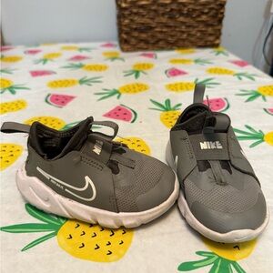 Nike Kids Black and White Sneakers